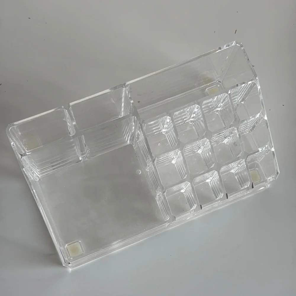 Source Unknown White Makeup Brushes and Tools Organizer